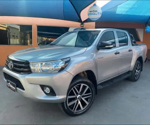 Toyota hilux 2.8 std 4x4 cd 16v - 2016/2016