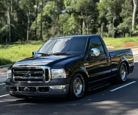 F-250 Xlt L 2001 com som forte interno e externo