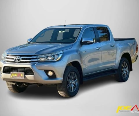 Toyota Hilux SRX 4x4 2.8 - Prata - 2016/2016