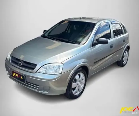 Chevrolet Corsa Hatch Maxx 1.8 - Cinza - 2005/2006