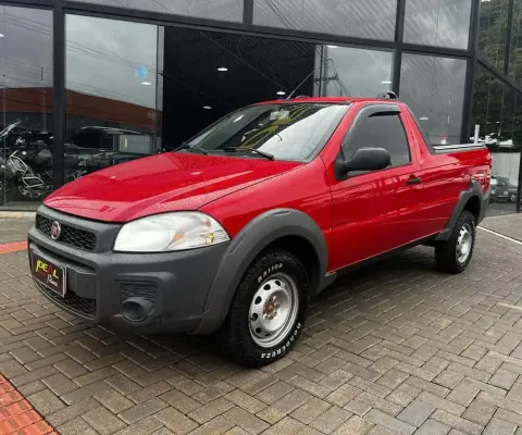 Fiat Strada WORKING - Vermelha - 2013/2014
