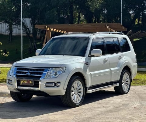 Mitsubishi Pajero HPE Full 3.2 4x4 T.I.Dies. 5p Aut  - Branca - 2014/2015
