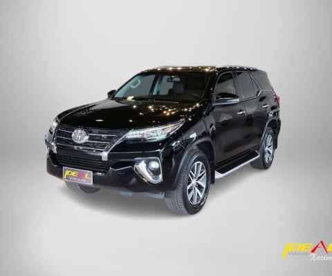 Toyota Hilux SWSRXA4FD - Preta - 2018/2019