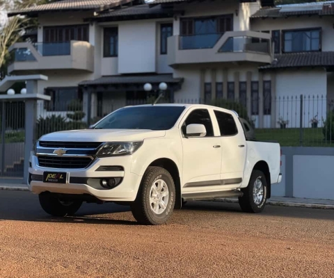 Chevrolet S-10 Pick-up Advantage 2.5 4x2  - Branca - 2016/2017