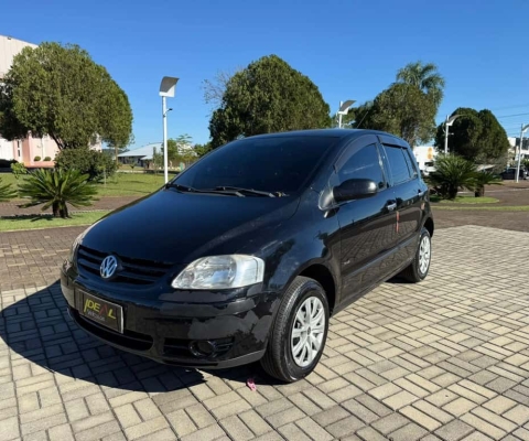 Volkswagen Fox 1.6 PLUS - Preta - 2006/2007