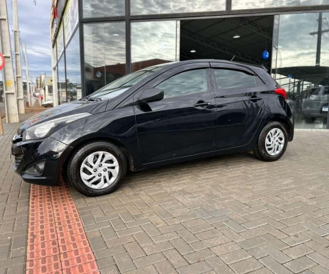 Hyundai HB20 Comfort - Preta - 2013/2014