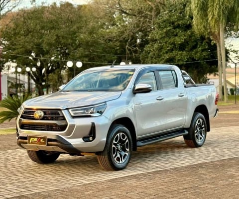 Toyota Hilux /  CDSRXA4FD - Prata - 2021/2021