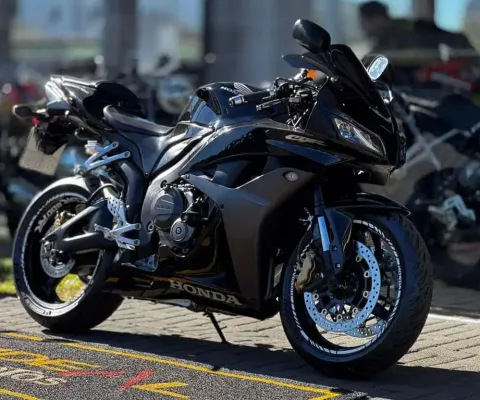 Honda CBR 600 RR  - Vermelha - 2008/2008