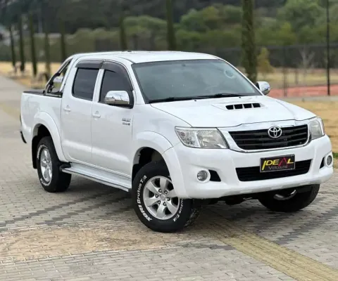 Toyota Hilux CD 4X4 SRV - Branca - 2011/2012