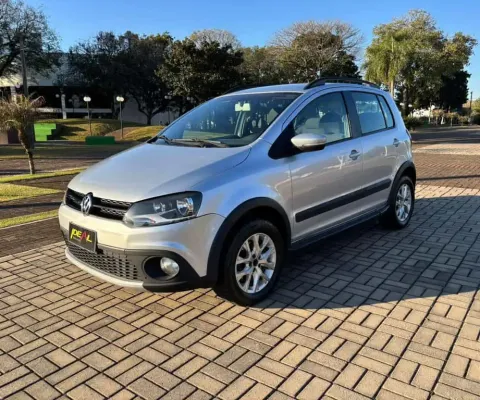 Volkswagen CrossFox GII - Prata - 2013/2014