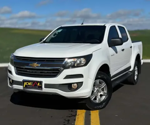 Chevrolet S-10 Pick-up Advantage 2.5  - Branca - 2019/2020
