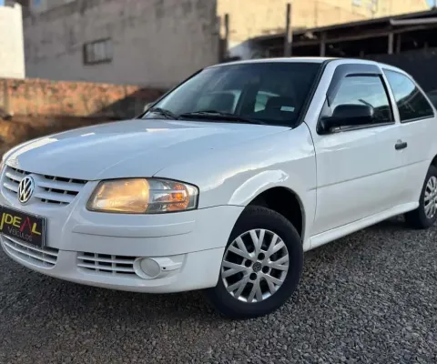 Volkswagen Gol 1.0 Mi - Branca - 2013/2014