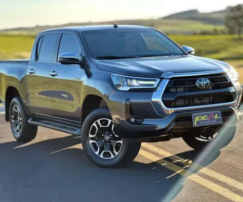Toyota Hilux CD SRX 4x4 2.8 TDI 16V Diesel Aut.  - Cinza - 2021/2022