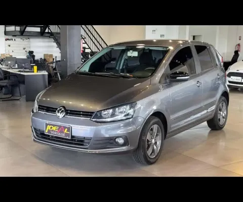 Volkswagen Fox CONNECT  - Cinza - 2018/2019