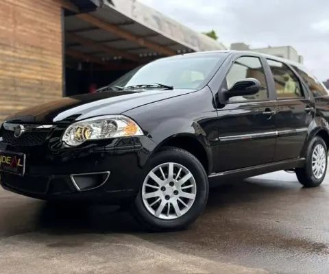 Fiat Palio Weekend Attractive 1.4 - Preta - 2015/2015