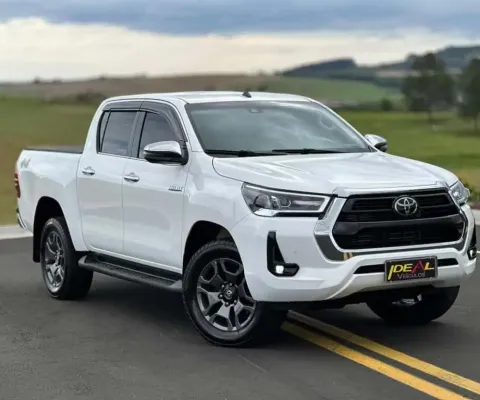 Toyota Hilux CD SRX 4x4 2.8 Diesel Aut.  - Branca - 2021/2021