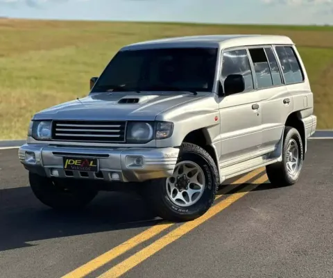 Mitsubishi Pajero GLS 2.8  - Prata - 1998/1999