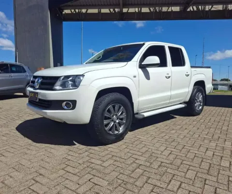 Volkswagen Amarok CD 2.0 4X4 S - Branca - 2014/2014