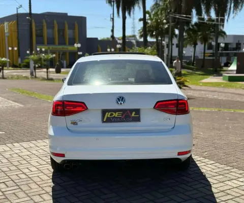 Volkswagen Jetta Highline 2.0 TSI  - Branca - 2015/2015