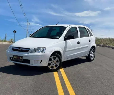 Chevrolet Corsa Hatch Maxx 1.4 - Branca - 2012/2012
