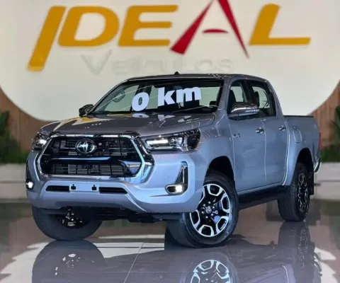 Toyota Hilux SRX 4x4 2.8 - Prata - 2025/2025