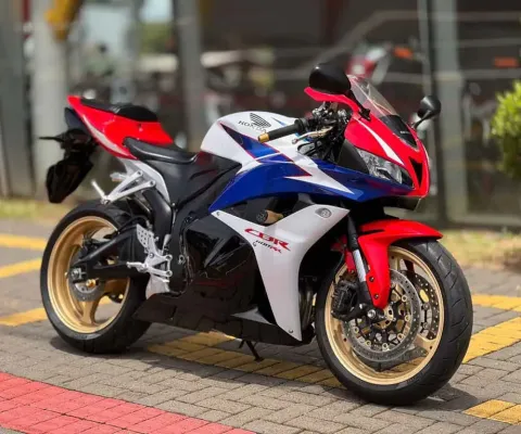 Honda CBR 600 RR  - Branca - 2010/2010