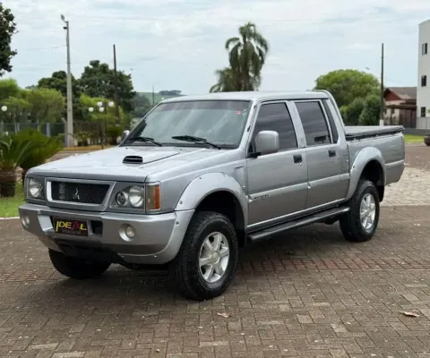 Mitsubishi L200 GLS 2.5 4X4 CD Diesel  - Prata - 2006/2007