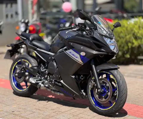 Yamaha XJ6 F - Cinza - 2014/2015