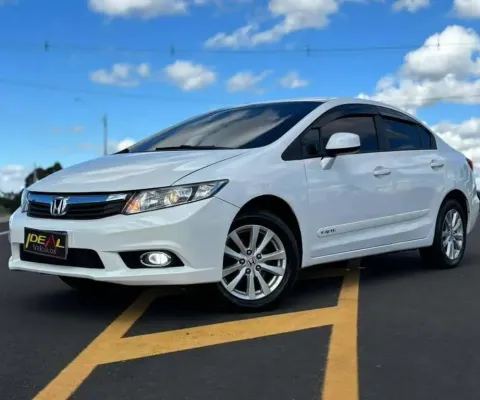 Honda Civic LXS 1.8 - Branca - 2015/2016