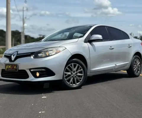 Renault Fluence Dynamique 2.0  - Prata - 2014/2015