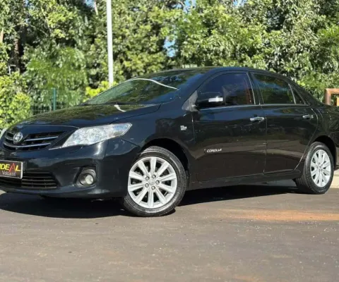 Toyota Corolla Altis 2.0 - Preta - 2013/2014