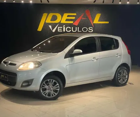 Fiat Palio ESSENCE - Prata - 2013/2013