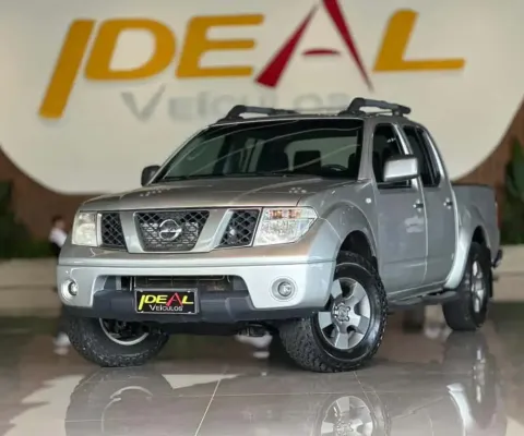 Nissan Frontier SE ATTACK CD 4x4 2.5 TB Diesel  - Prata - 2011/2012