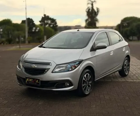 Chevrolet Onix 1.4 AT LTZ - Prata - 2014/2015