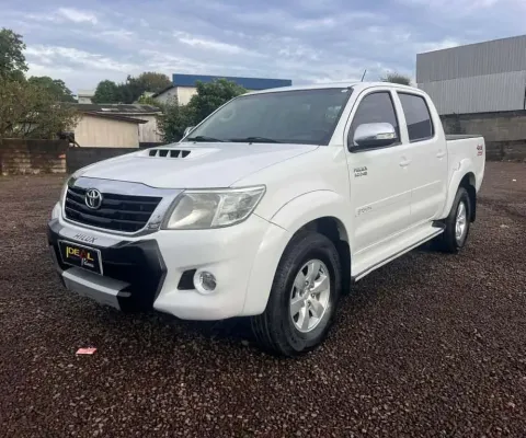 Toyota Hilux CD SRV 4X4 - Branca - 2012/2013