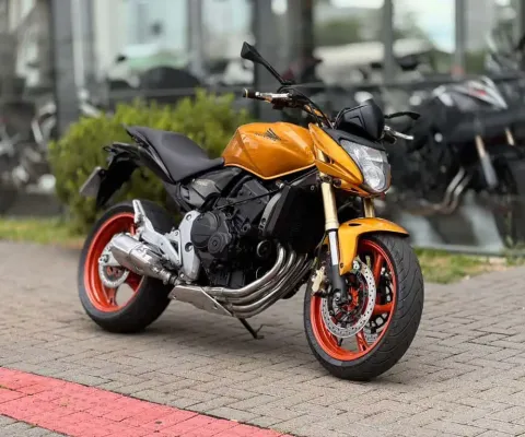 Honda CB 600F HORNET - Amarela - 2010/2010