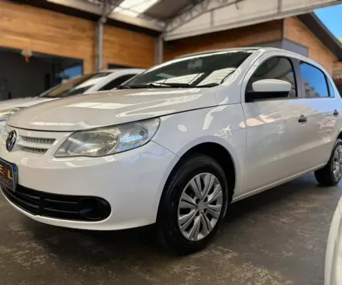 Volkswagen Gol 1.0 Mi - Branca - 2011/2012