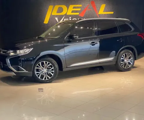 Mitsubishi Outlander MMC  COMFORT - Preta - 2017/2018
