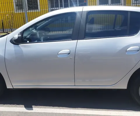 Sandero 1.6 expression , ano 2015,excelente estado, baixa quilometragem.