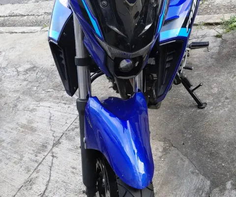 F25 único dono, intacta, revisão em dia e garantia de fábrica em dia.