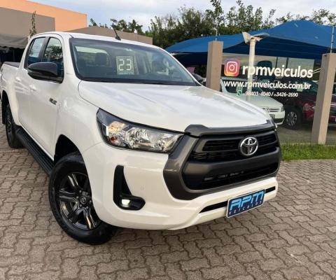 Toyota Hilux CD SR 4x4 2.8 TDI Diesel Aut.  - Branca - 2022/2023