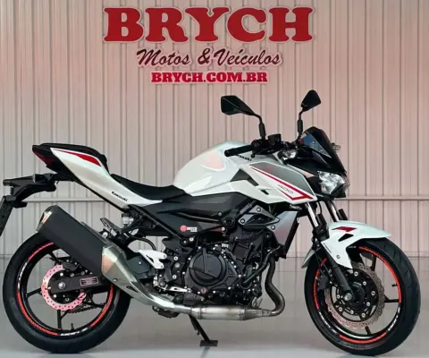 Kawasaki Z 400 ABS - Branca - 2022/2022