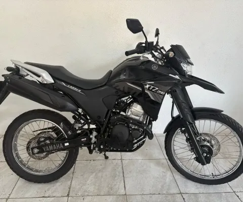 Yamaha xtz 250 lander 2022 preta