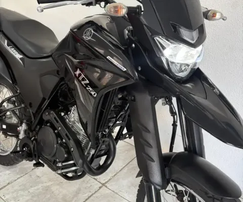 Yamaha xtz 250 lander 2022 preta