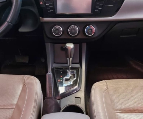 TOYOTA COROLLA à venda.