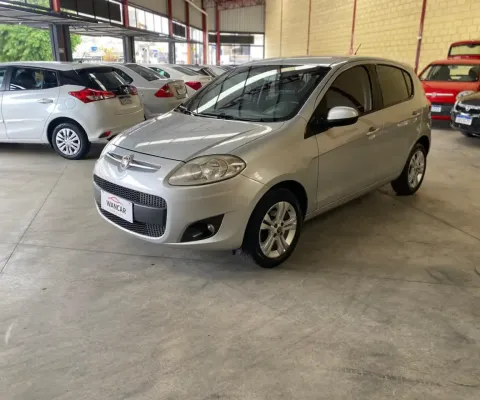 Fiat Palio ATTRACTIV 1.4  8V  COMPLETO 2013/2013