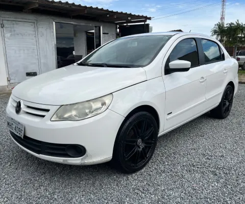 Woyage 1.0 2010 básico abaixo da Fipe 