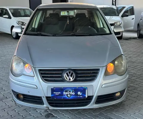 Volkswagen POLO SEDAN POLO SEDAN 1.6 SED.COMFORT. I MOTION T.FLEX 8V