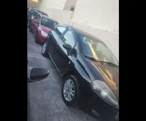 FIAT PUNTO ATTRACTIVE 1.4 Fire Flex 8V 5p