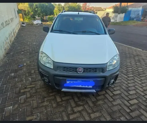 Vendo Strada revisada, com 4 pneus novos, pastilhas de freio novas. 